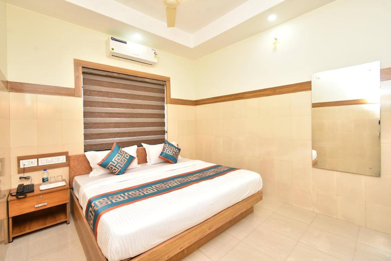 Hotel Kannur Capital Caltex Εξωτερικό φωτογραφία