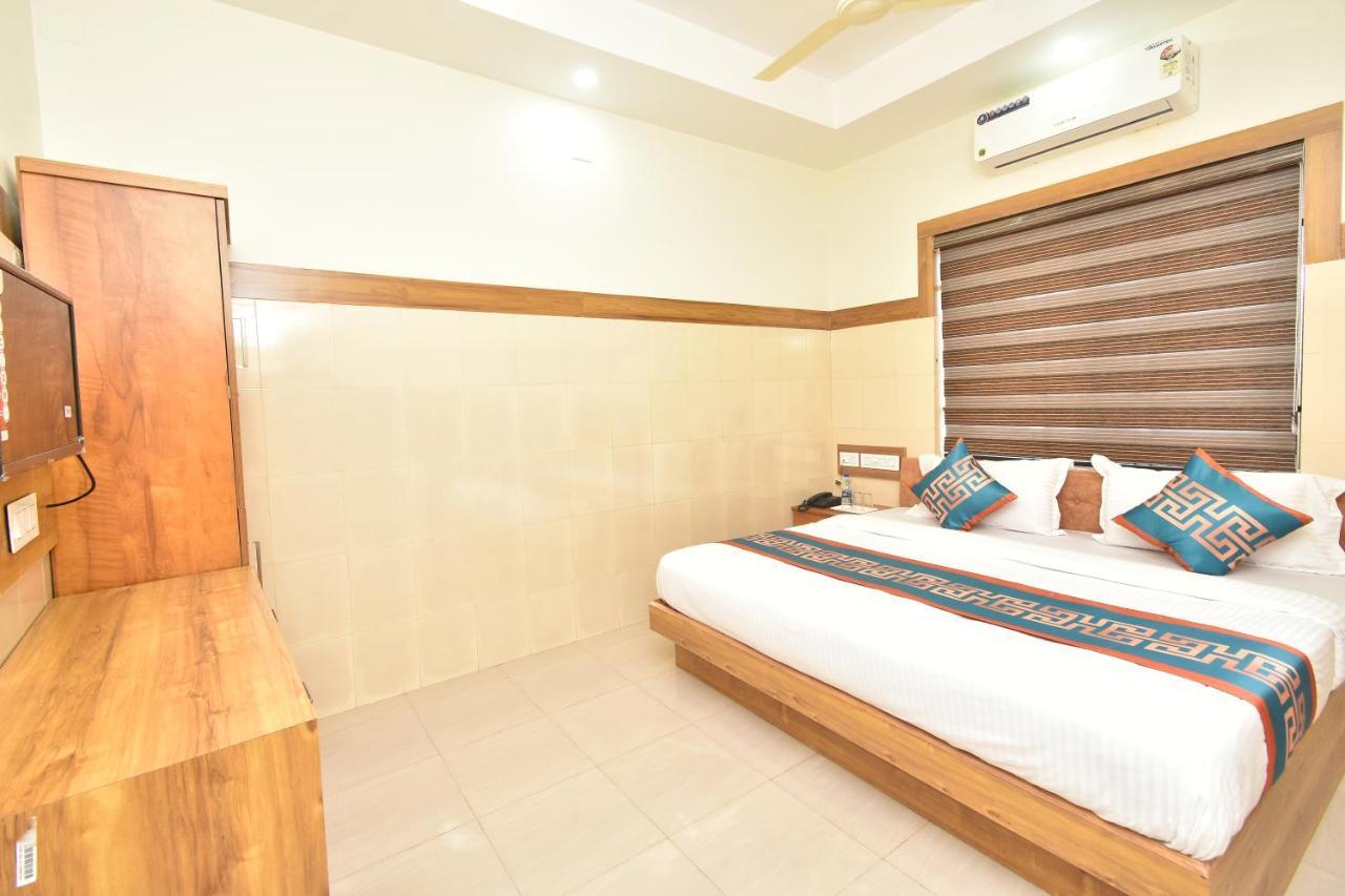 Hotel Kannur Capital Caltex Εξωτερικό φωτογραφία