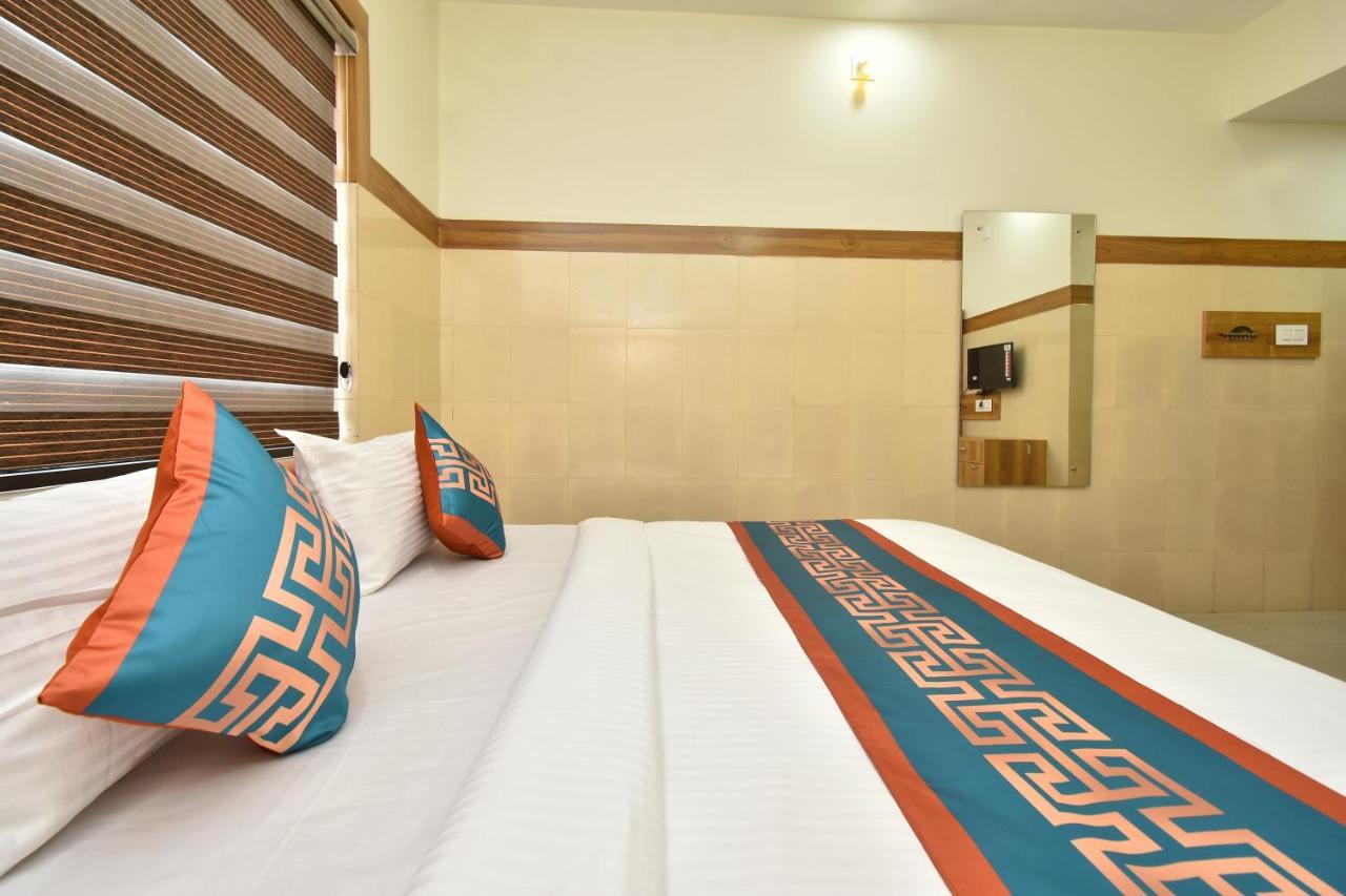 Hotel Kannur Capital Caltex Εξωτερικό φωτογραφία
